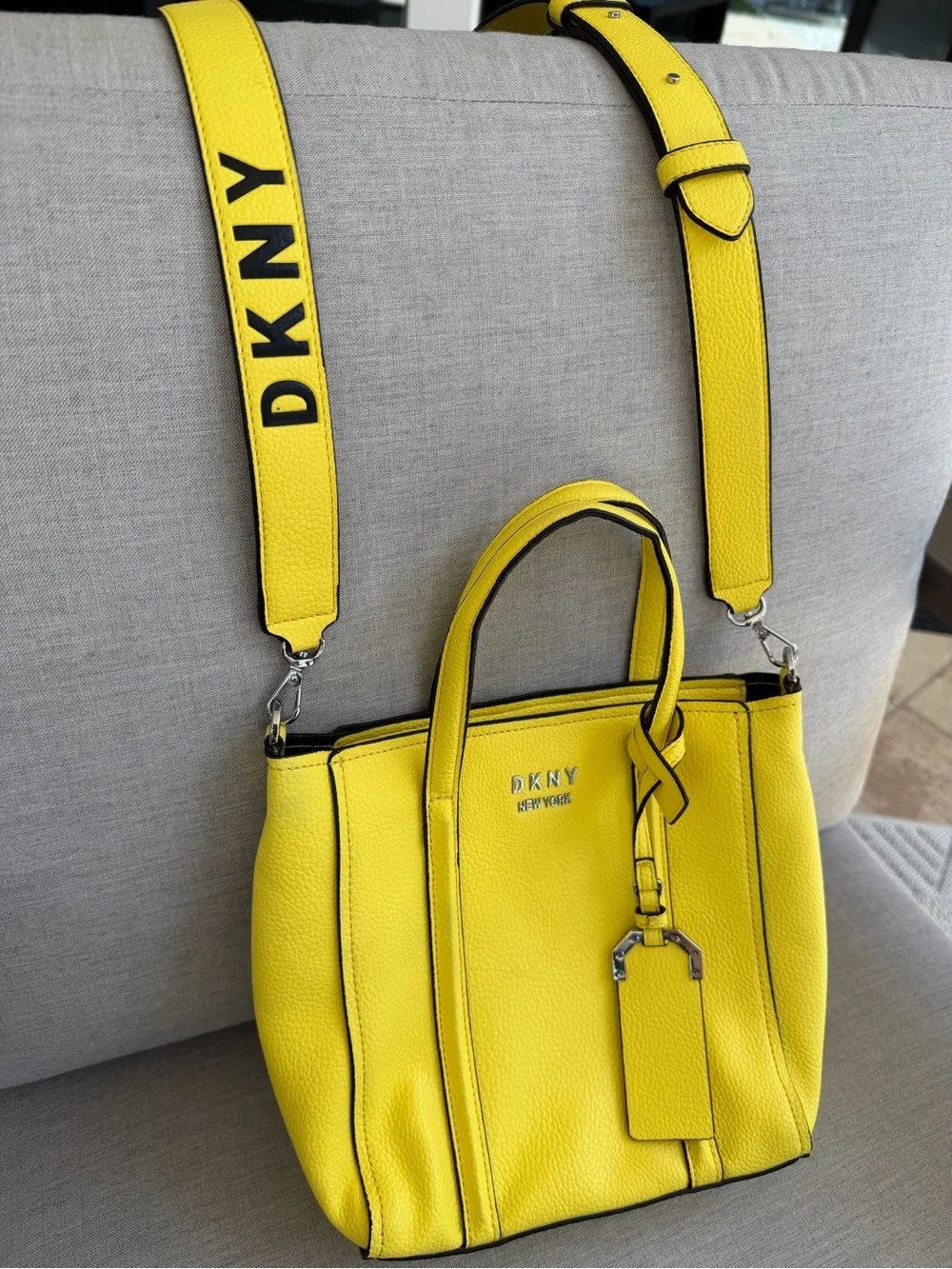 DKNY Small Yellow Pebbled Leather Tote with Removable Strap. Good condition - Picture 15 of 16